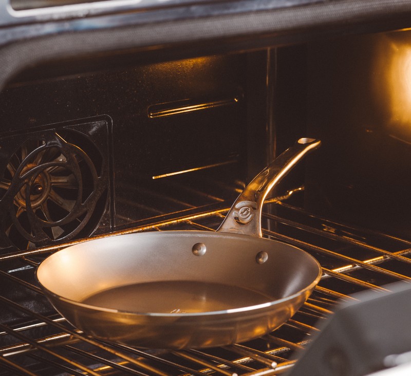 Comment culotter une poêle en acier ? Conseils et entretien Comptoir des Industries Françaises